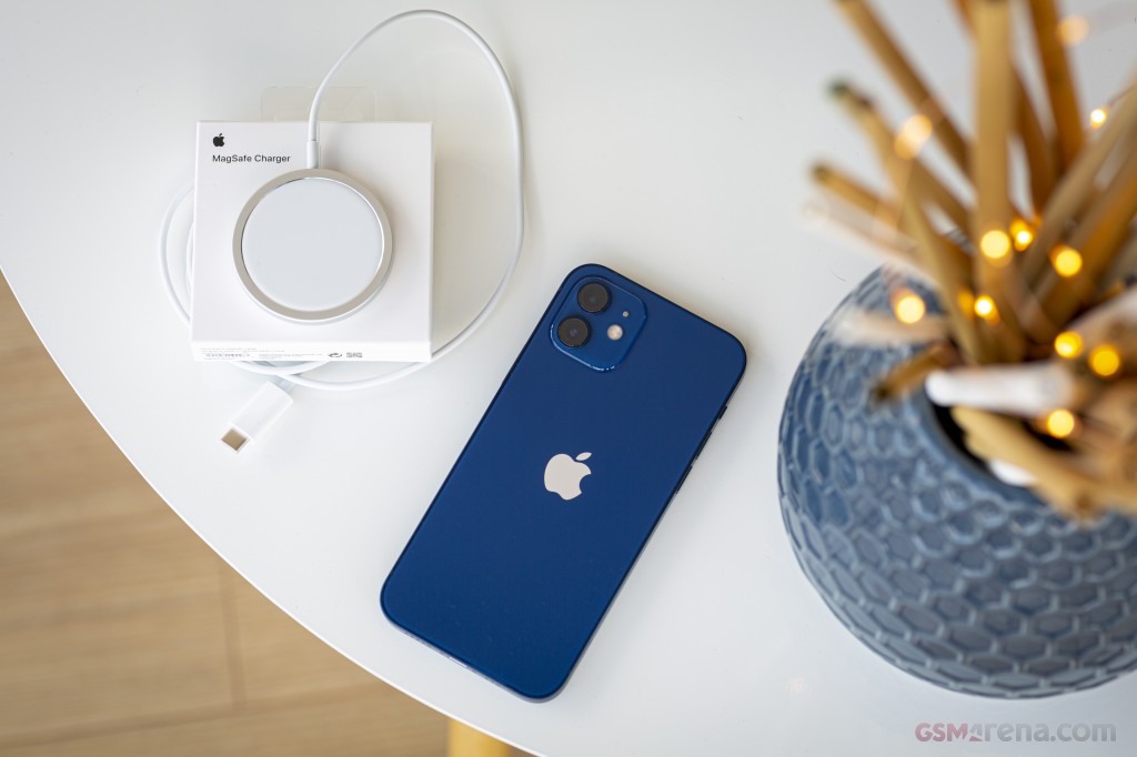 Apple iPhone 12 hands-on photo 3