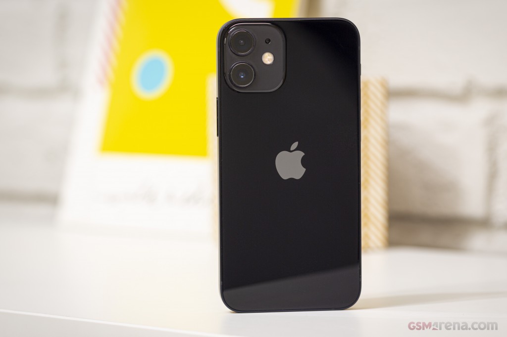 Apple iPhone 12 mini hands-on photo 24