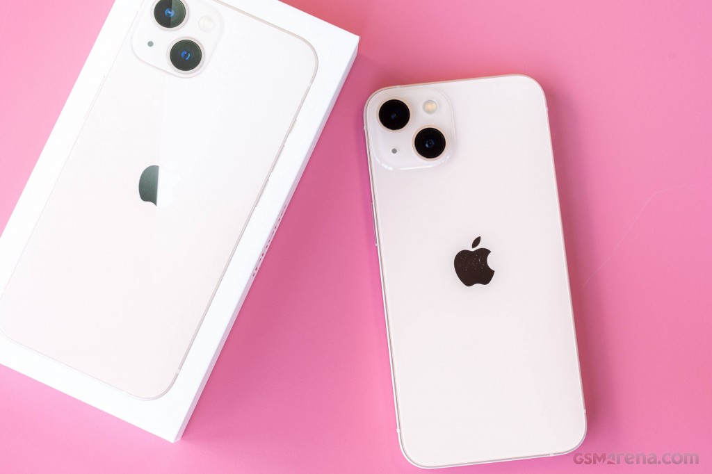 Apple iPhone 13 hands-on photo 3