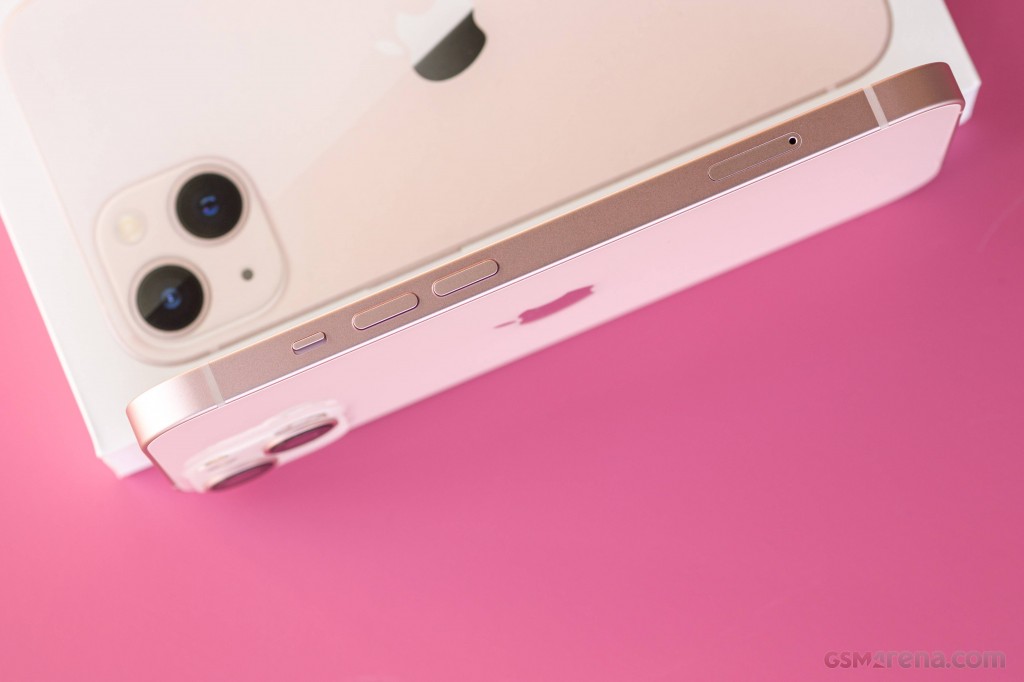 Apple iPhone 13 hands-on photo 9
