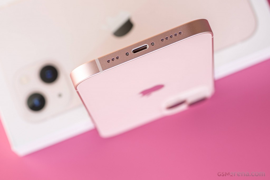 Apple iPhone 13 hands-on photo 10