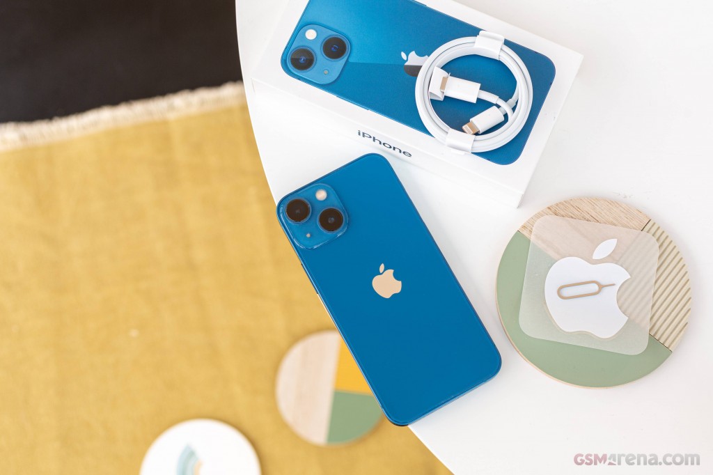 Apple iPhone 13 mini hands-on photo 1