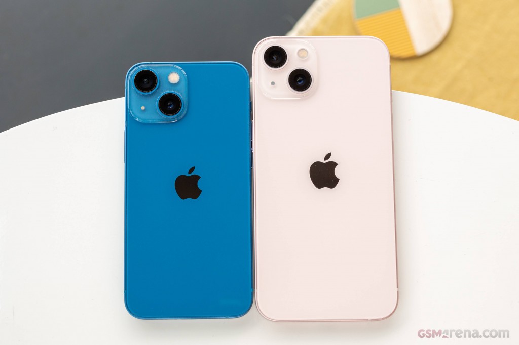Apple iPhone 13 mini hands-on photo 4