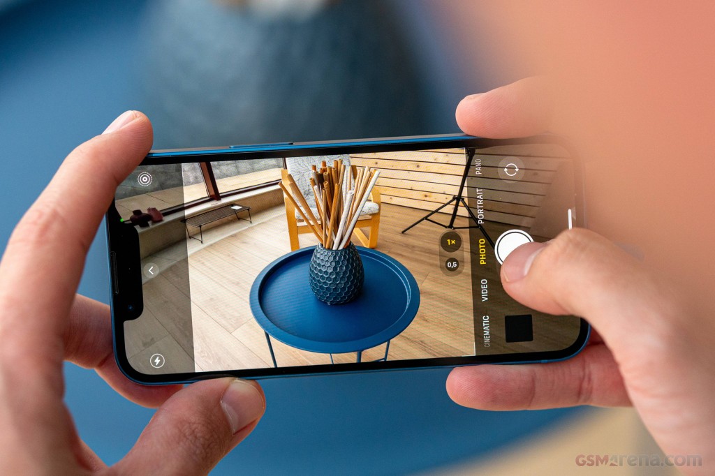 Apple iPhone 13 mini hands-on photo 20