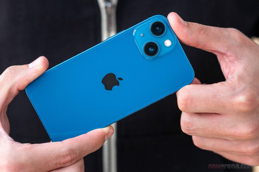 Apple iPhone 13 mini hands-on photo 22