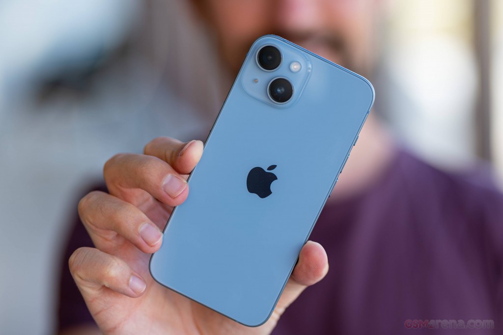 Apple iPhone 14 hands-on photo 19