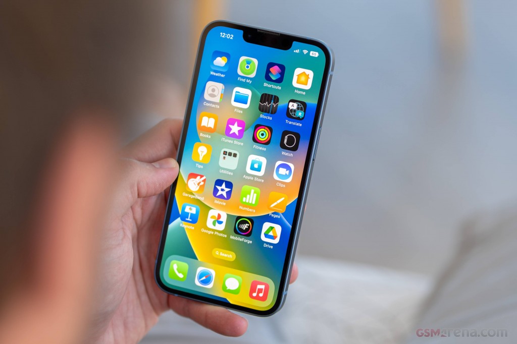 Apple iPhone 14 hands-on photo 30