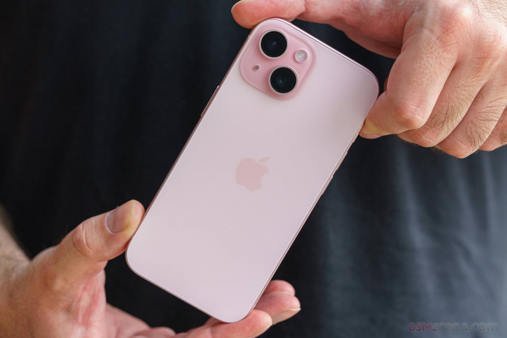 Apple iPhone 15 hands-on photo 21