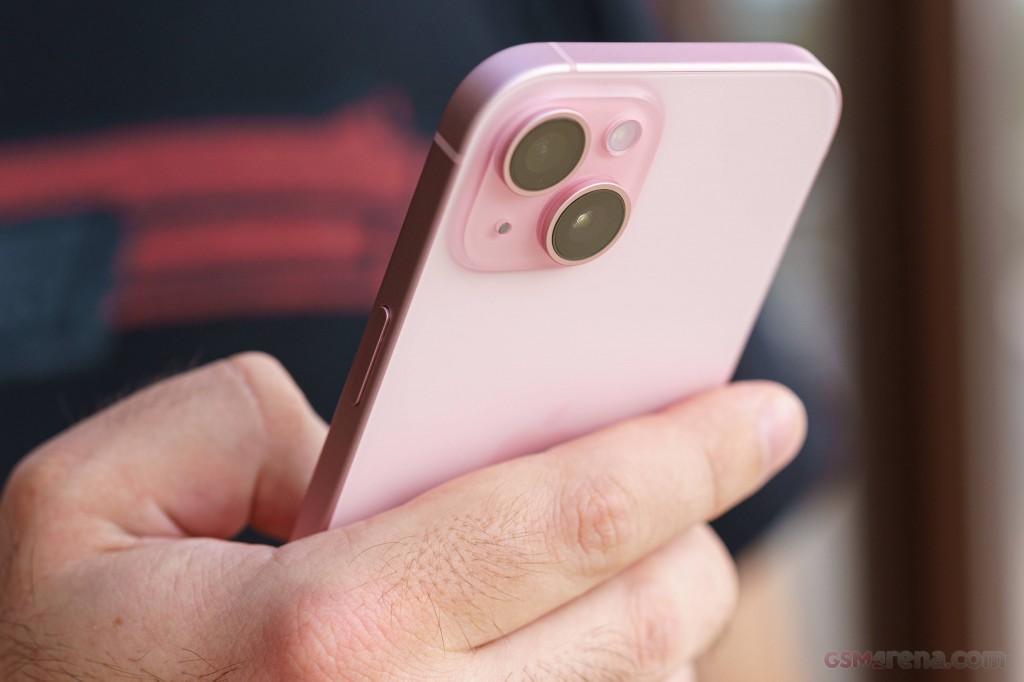 Apple iPhone 15 hands-on photo 23