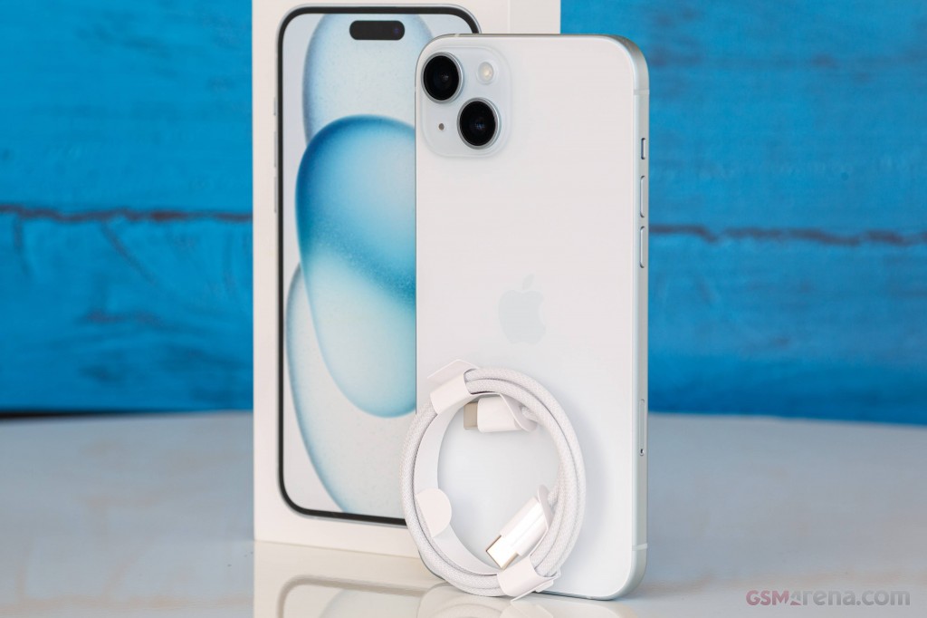 Apple iPhone 15 Plus hands-on photo 1