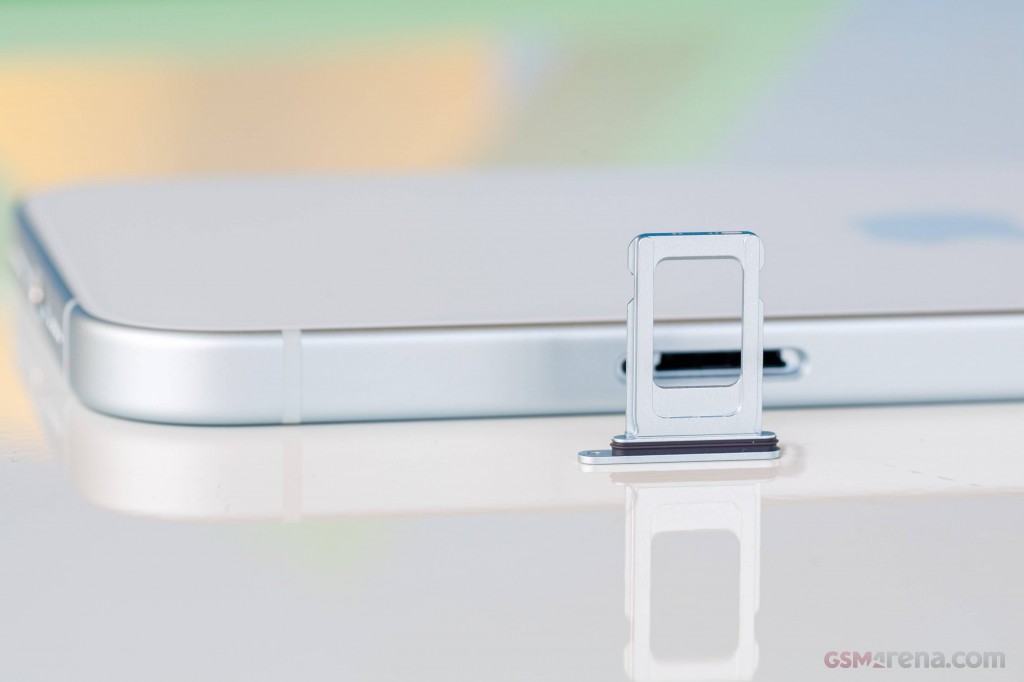 Apple iPhone 15 Plus hands-on photo 3