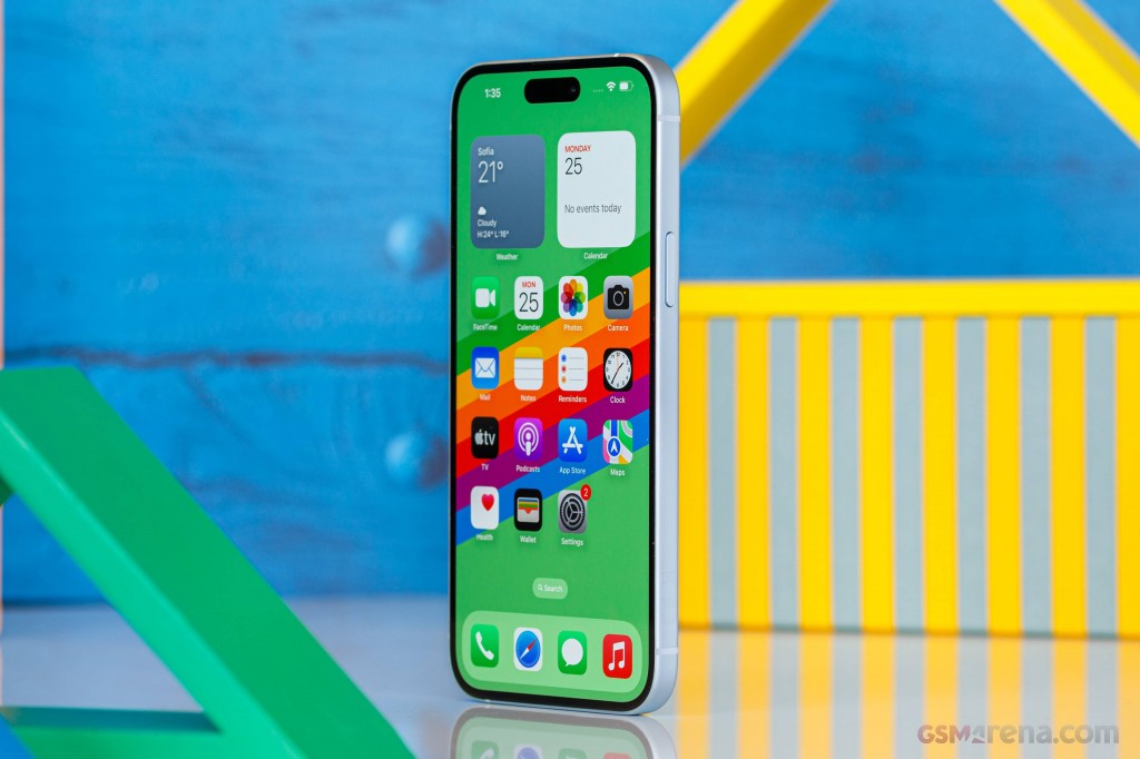 Apple iPhone 15 Plus hands-on photo 6