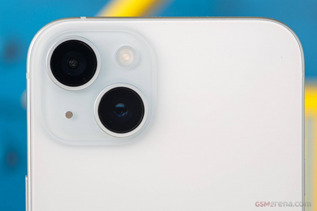 Apple iPhone 15 Plus hands-on photo 8