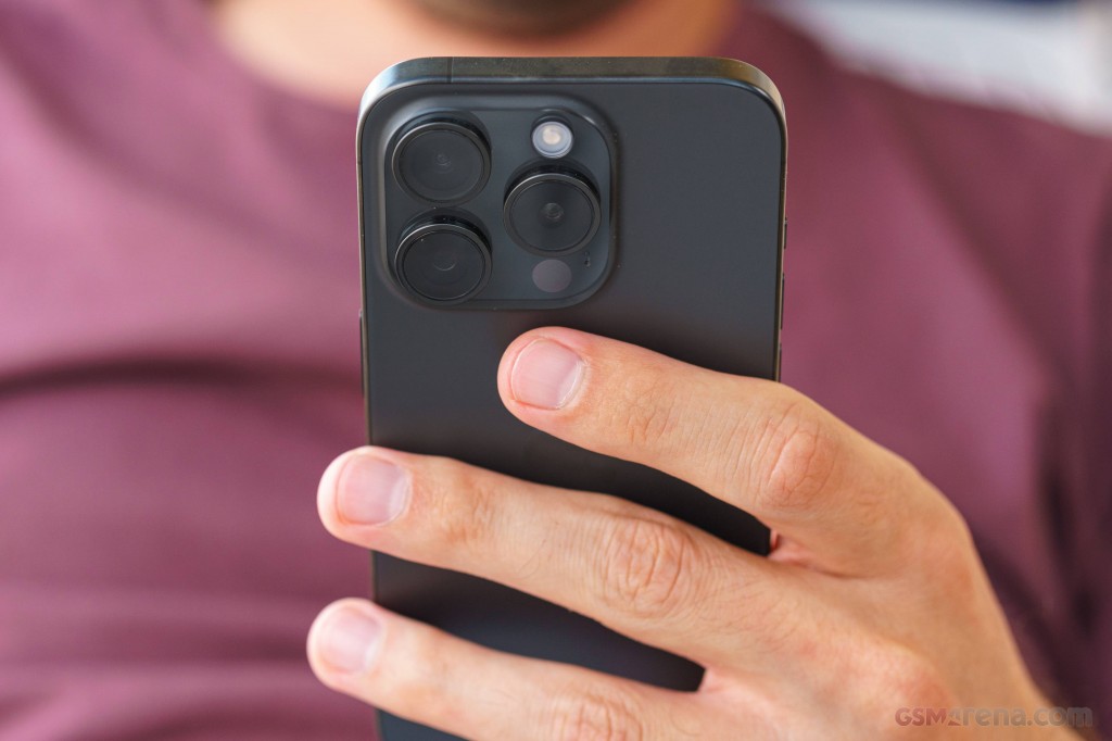 Apple iPhone 15 Pro hands-on photo 30