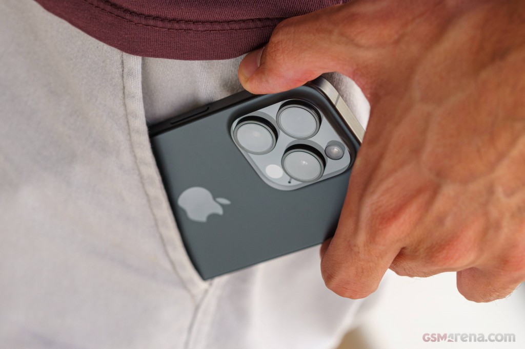 Apple iPhone 15 Pro hands-on photo 35
