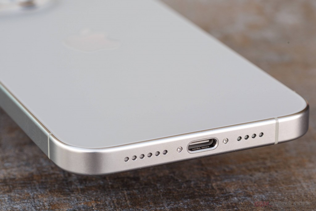 Apple iPhone 15 Pro Max hands-on photo 14