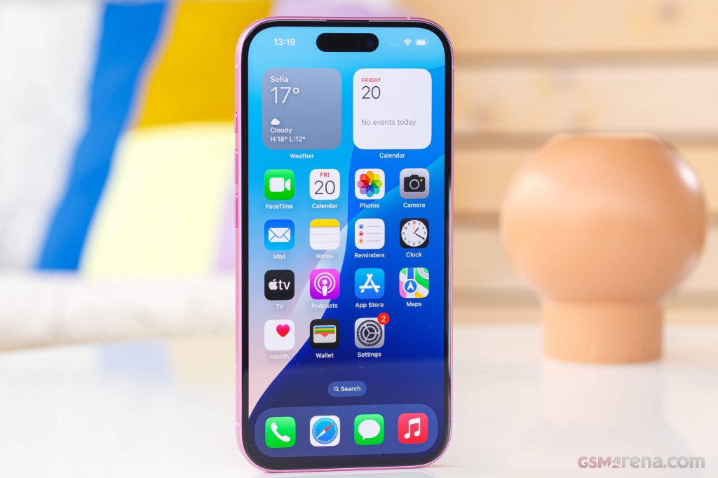Apple iPhone 16 hands-on photo 14