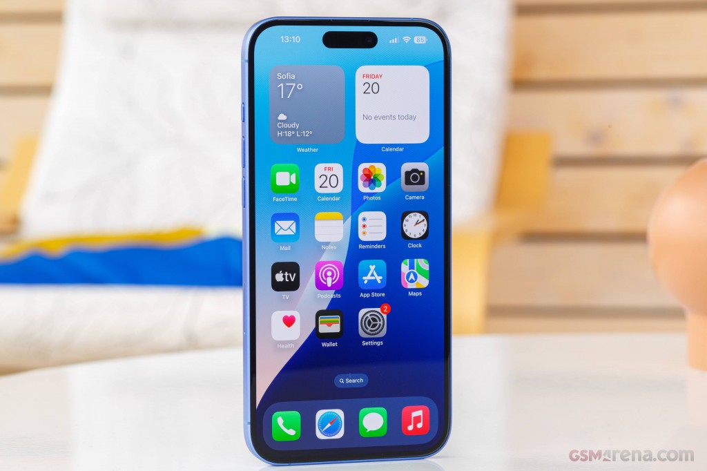Apple iPhone 16 Plus hands-on photo 7