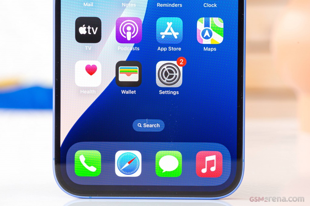 Apple iPhone 16 Plus hands-on photo 10