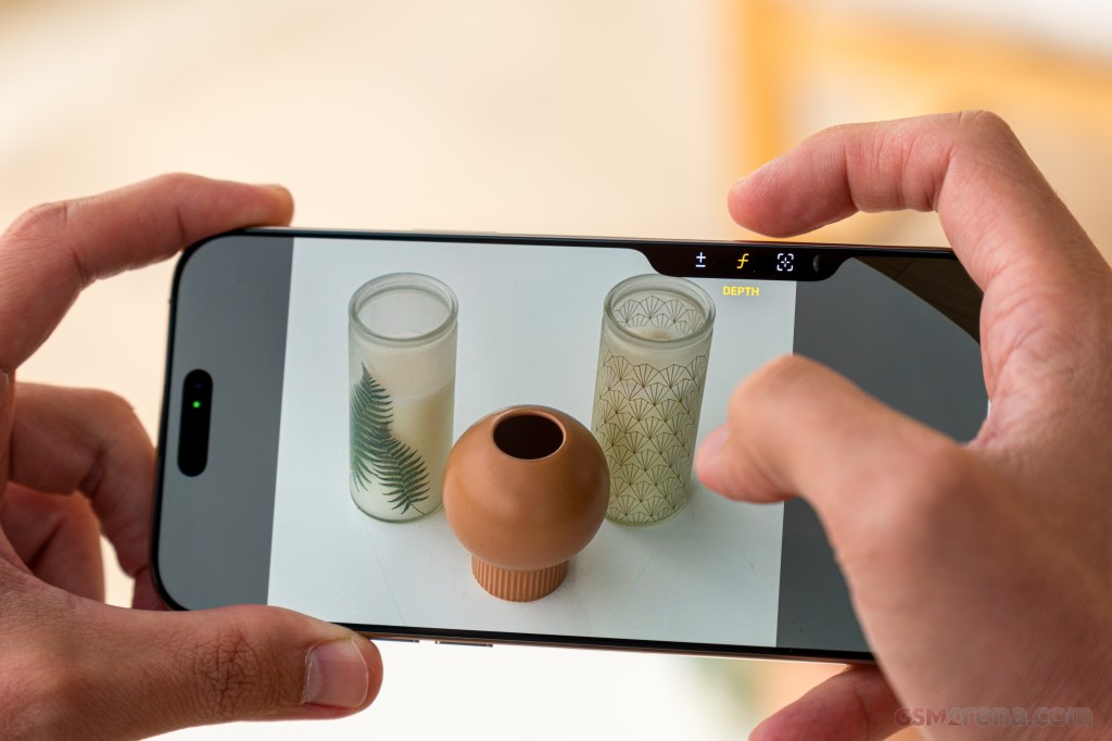 Apple iPhone 16 Plus hands-on photo 14