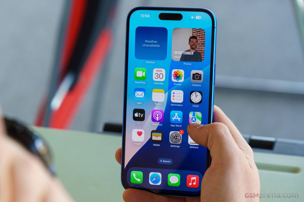 Apple iPhone 16 Plus hands-on photo 20