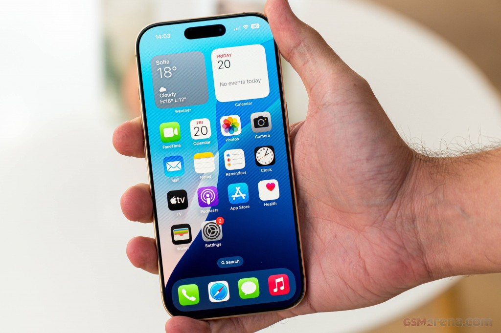 Apple iPhone 16 Pro Max hands-on photo 22