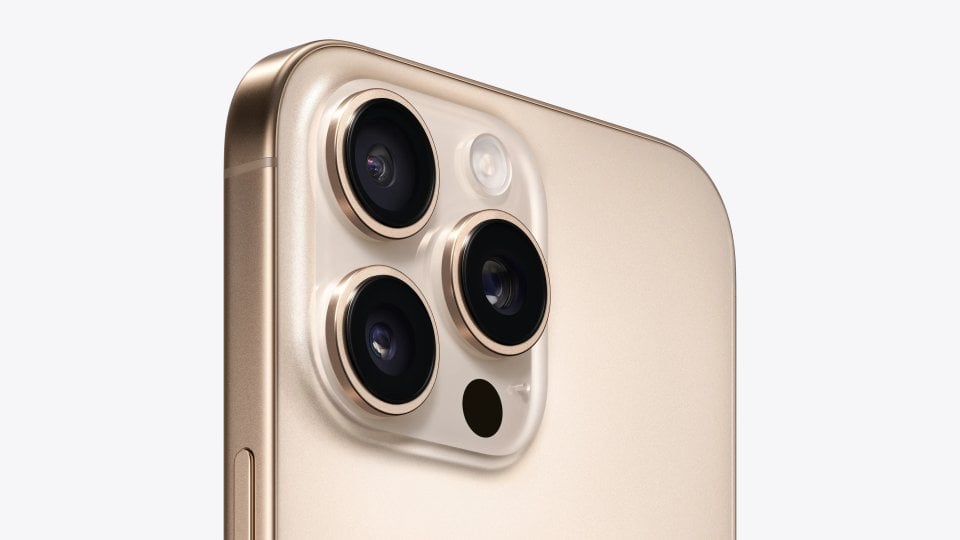 Apple iPhone 16 Pro Max view 17
