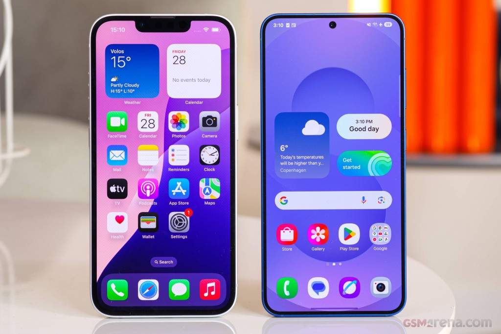 Apple iPhone 16e hands-on photo 4