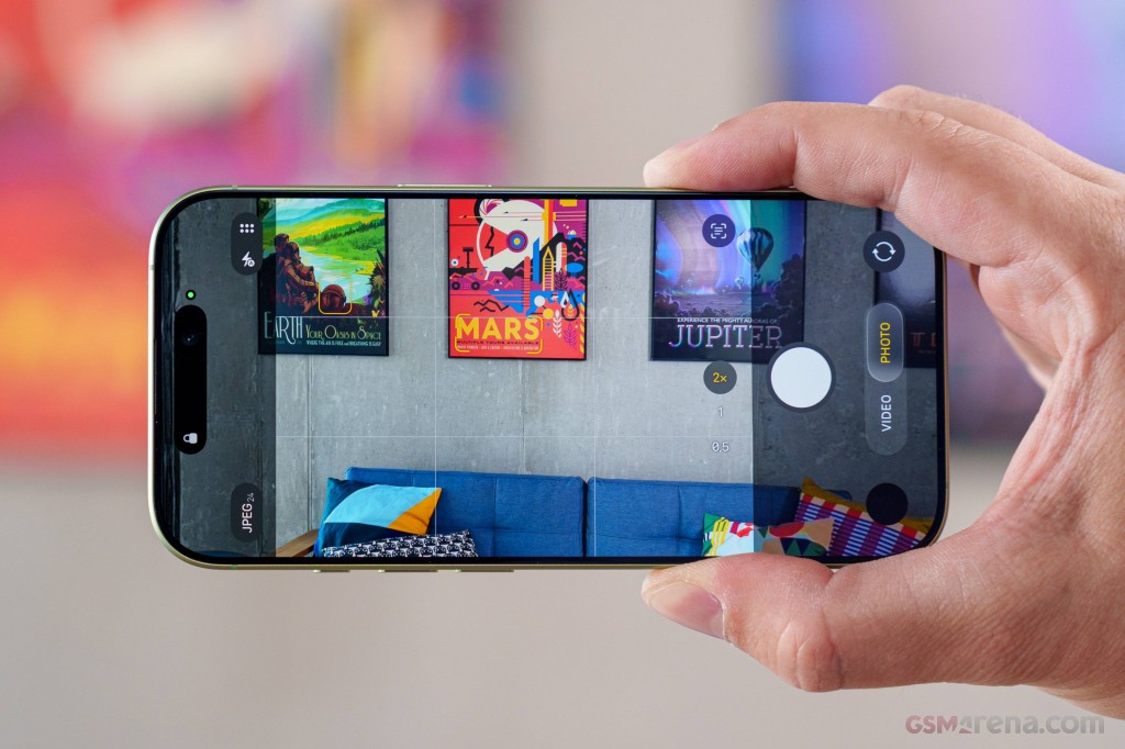 Apple iPhone 17 hands-on photo 22