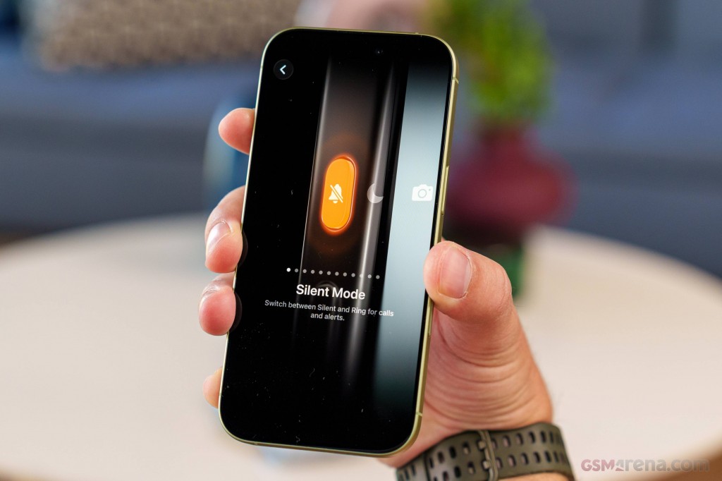 Apple iPhone 17 hands-on photo 36
