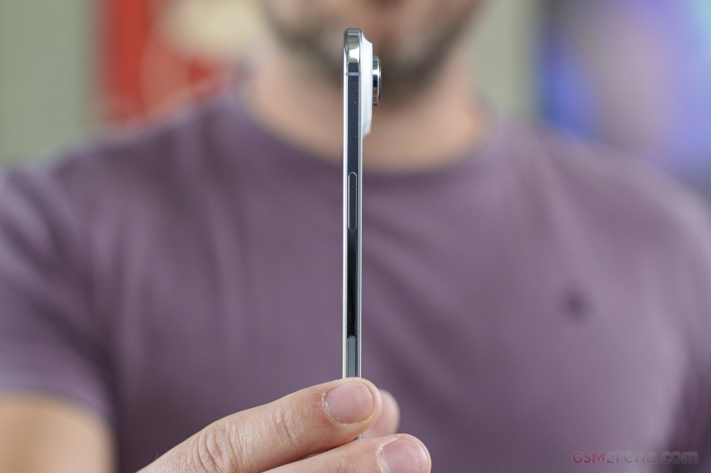 Apple iPhone Air hands-on photo 12