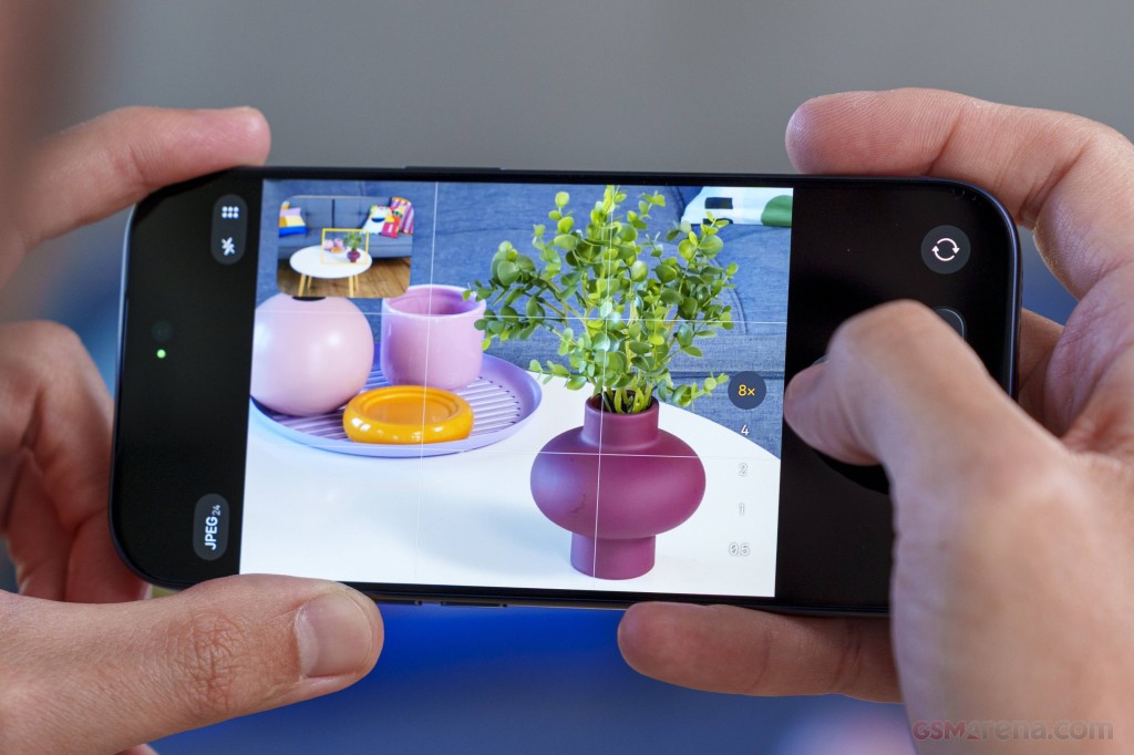 Apple iPhone 17 Pro hands-on photo 4