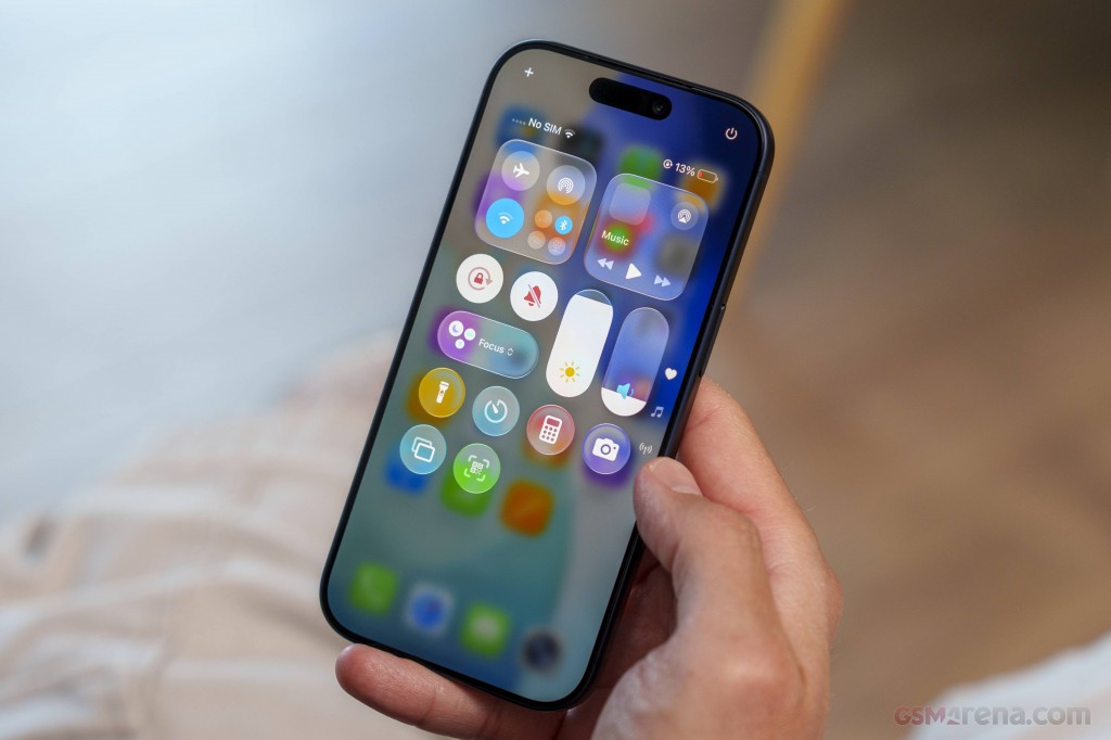 Apple iPhone 17 Pro hands-on photo 16
