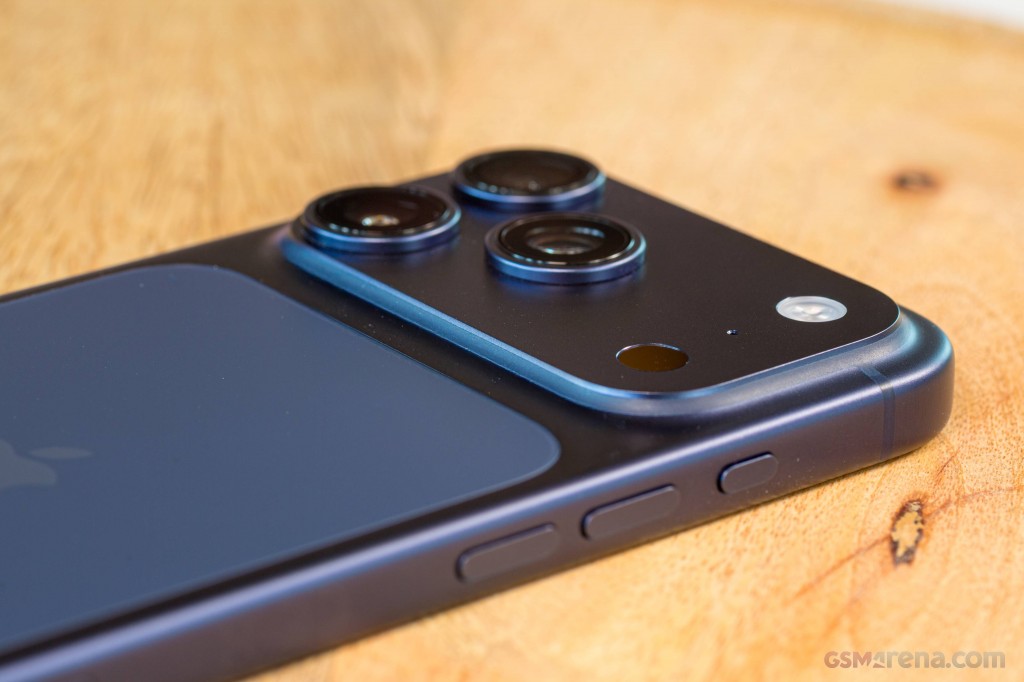 Apple iPhone 17 Pro hands-on photo 31