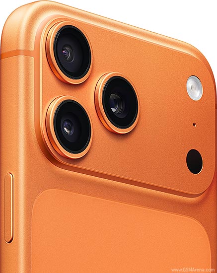 Apple iPhone 17 Pro Max view 4