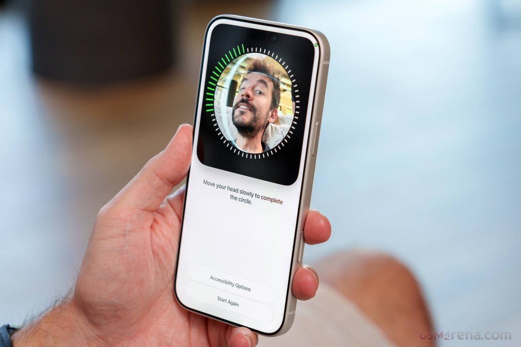 Apple iPhone 17 Pro Max hands-on photo 33