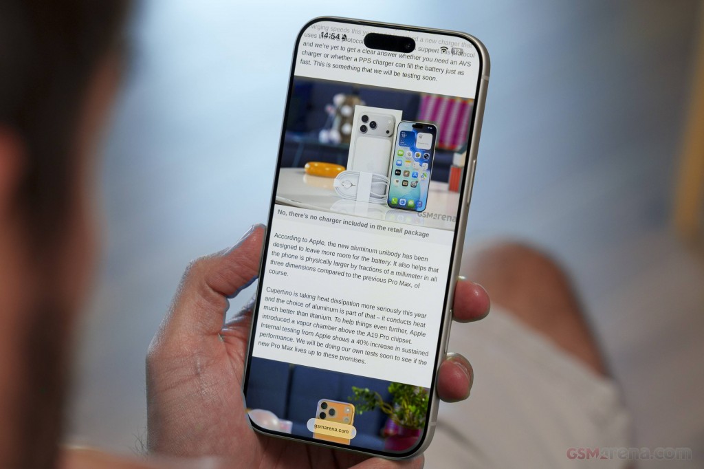 Apple iPhone 17 Pro Max hands-on photo 37