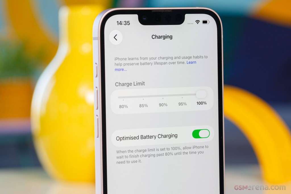Apple iPhone 17e hands-on photo 2