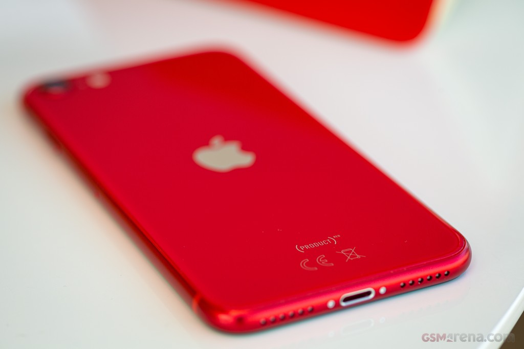 Apple iPhone SE (2020) hands-on photo 12