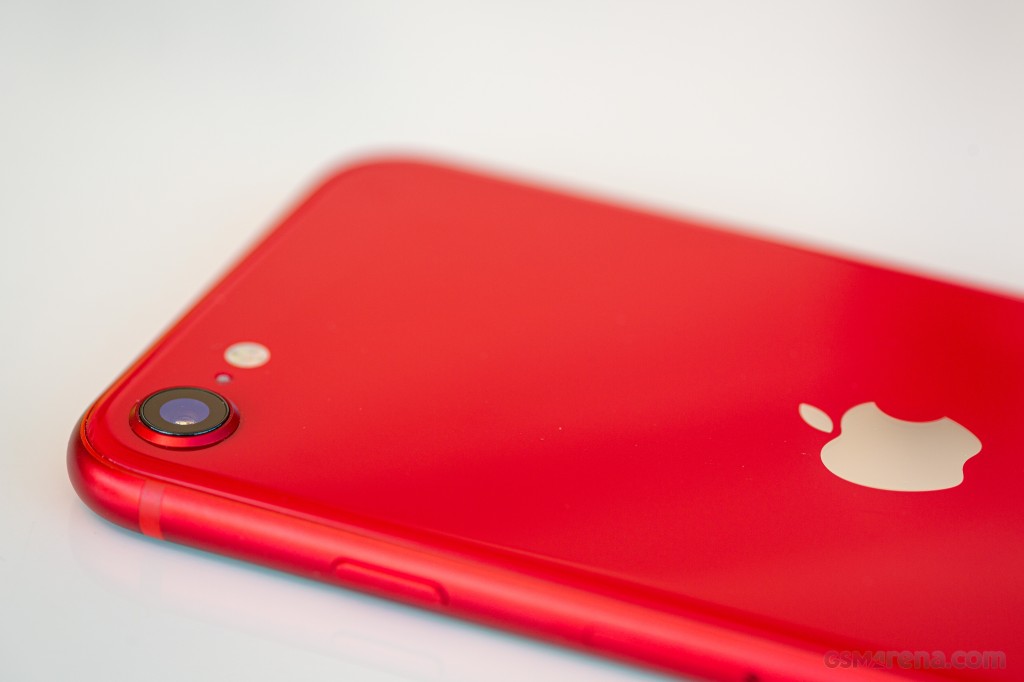 Apple iPhone SE (2020) hands-on photo 13
