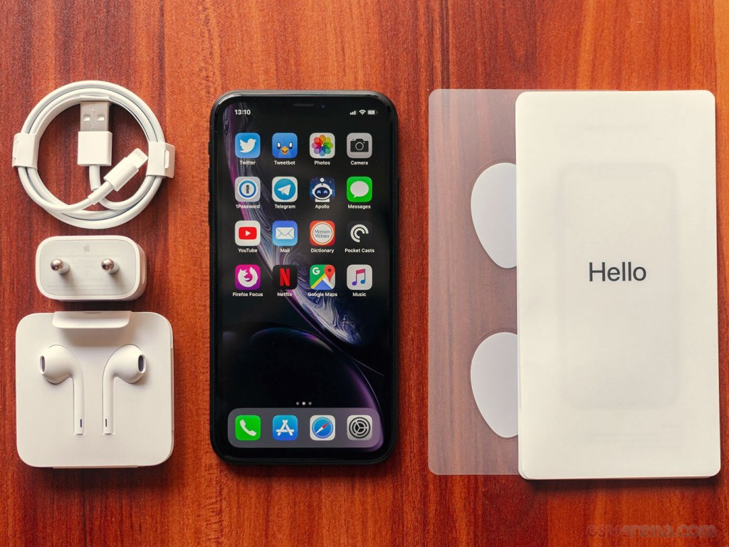 Apple iPhone XR hands-on photo 1