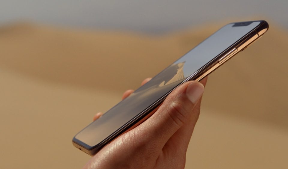 Apple iPhone XS view 9