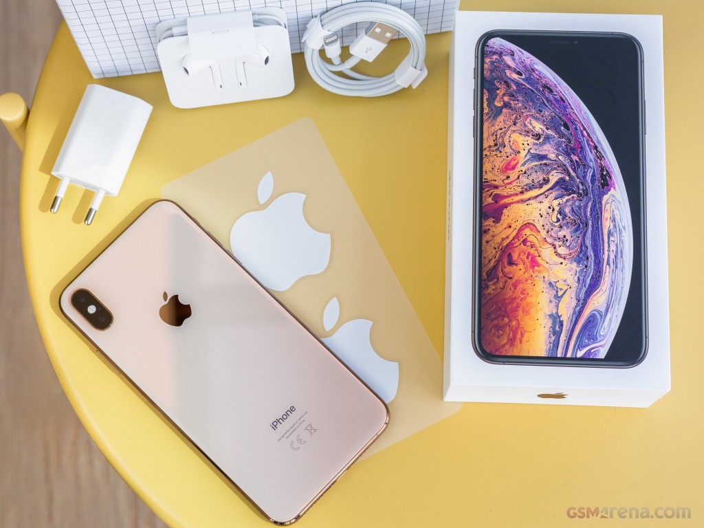 Apple iPhone XS Max hands-on photo 1