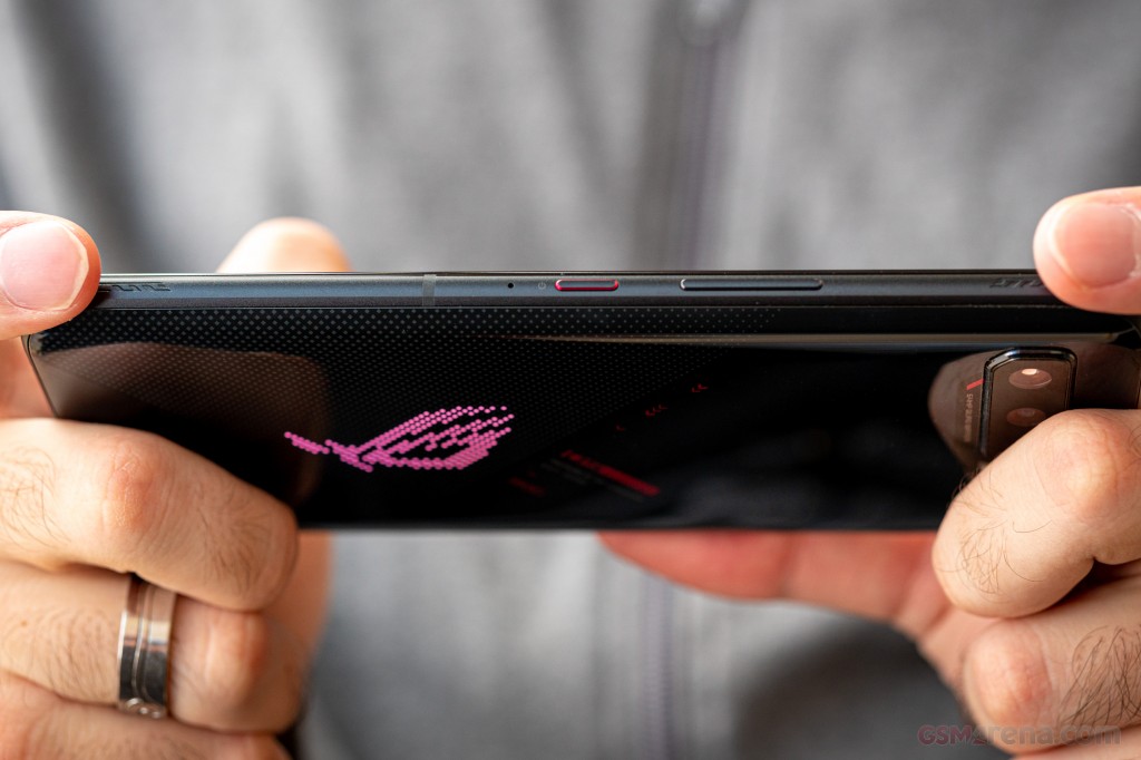 Asus ROG Phone 5 hands-on photo 35