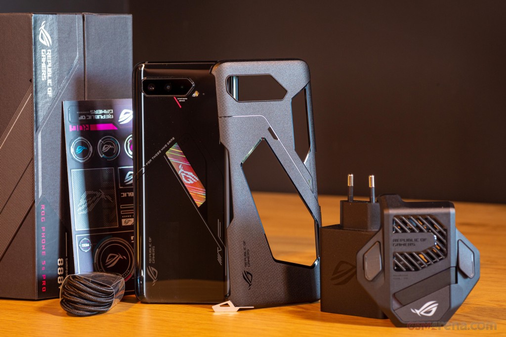 Asus ROG Phone 5s Pro hands-on photo 23