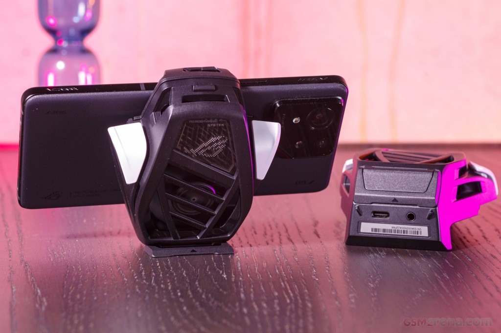 Asus ROG Phone 9 Pro hands-on photo 8