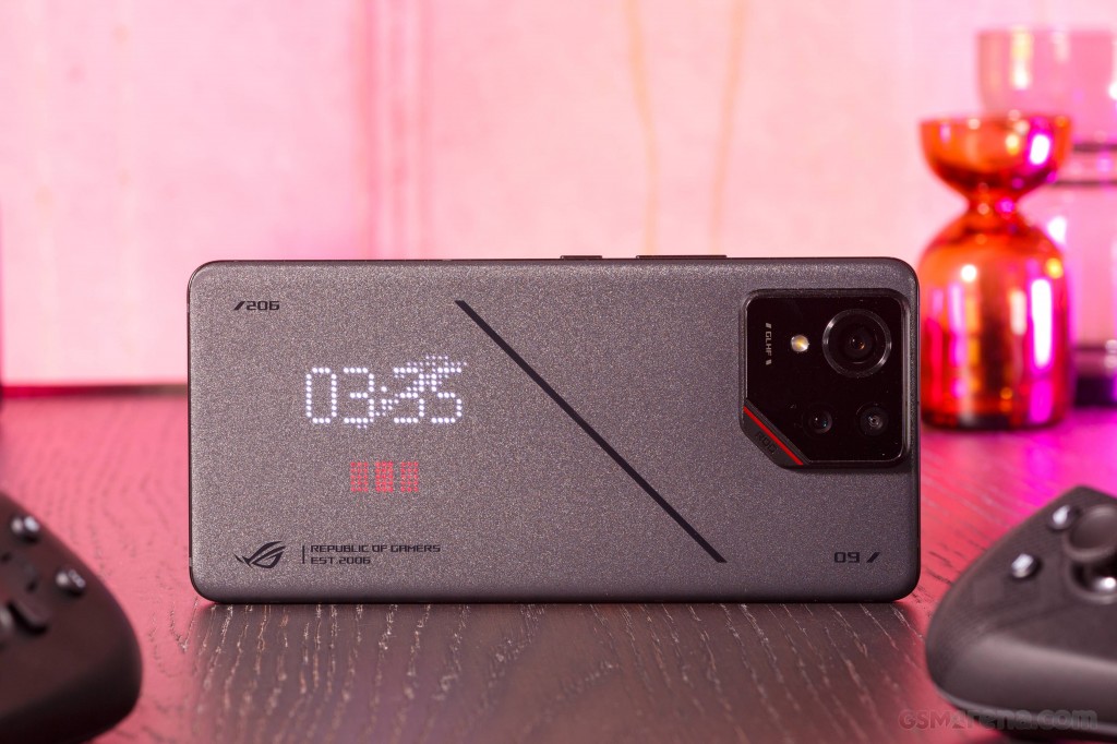 Asus ROG Phone 9 Pro hands-on photo 10