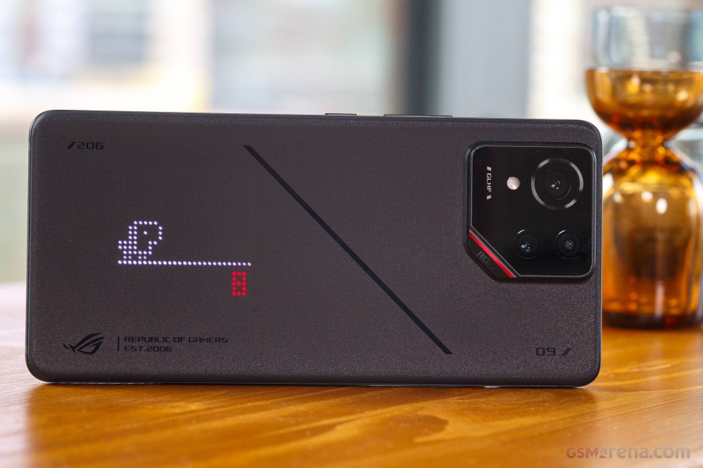 Asus ROG Phone 9 Pro hands-on photo 27