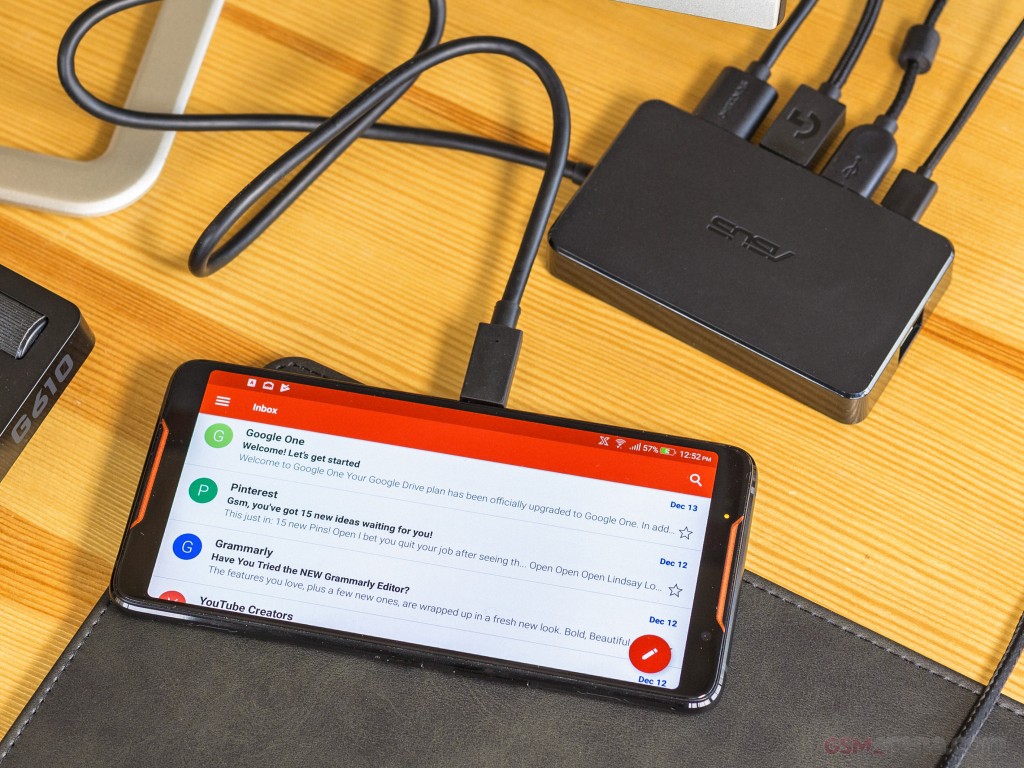 Asus ROG Phone ZS600KL hands-on photo 18