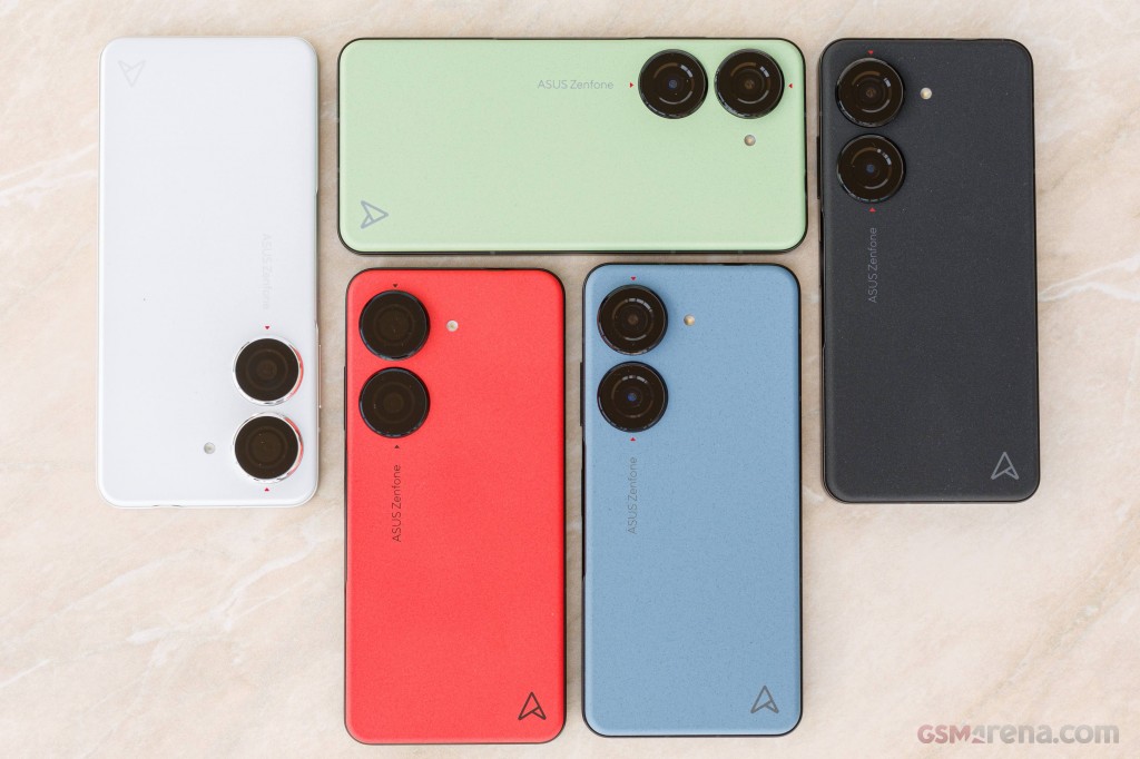 Asus Zenfone 10 hands-on photo 2